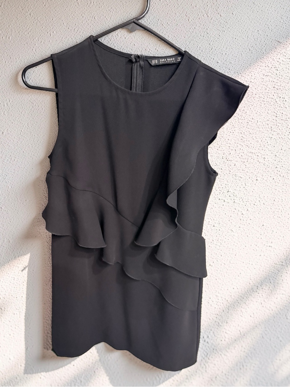 Zara Black Sleeveless Ruffle Detail Dress